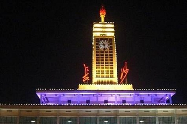 长沙火车站最具吸引力的广告资源推荐及投放价位展示