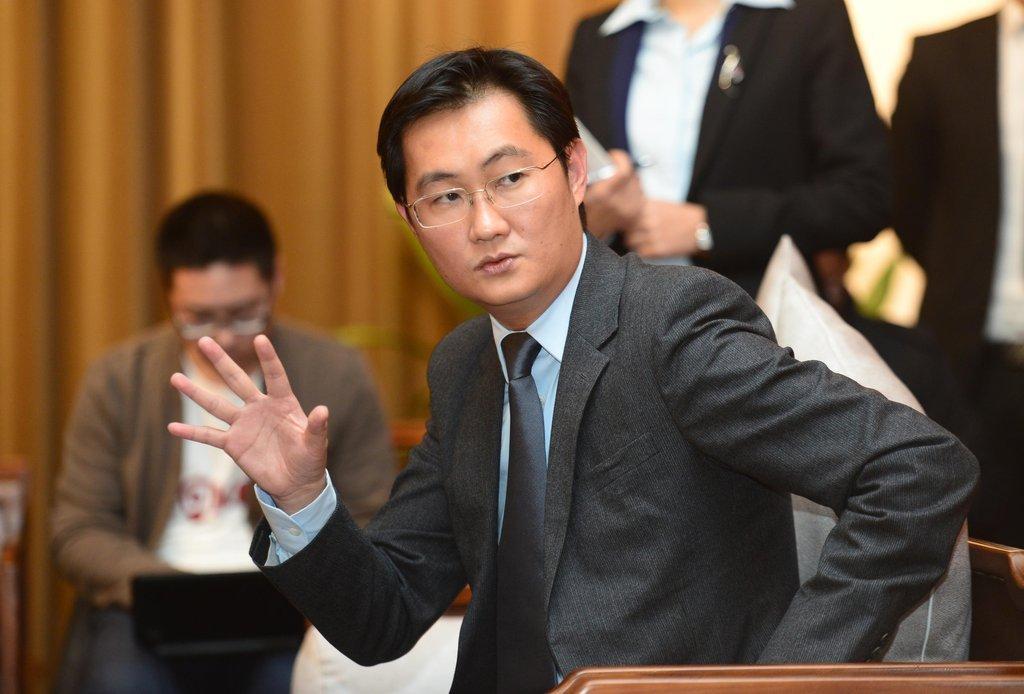 马化腾：“互联网+”可能带来被超越的风险