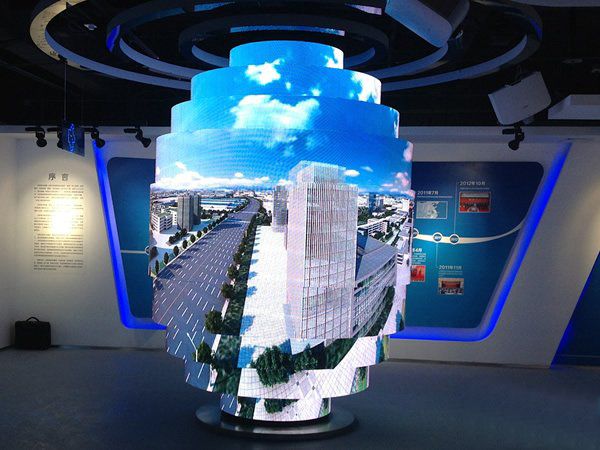 LED旋转屏类型多样或受热捧